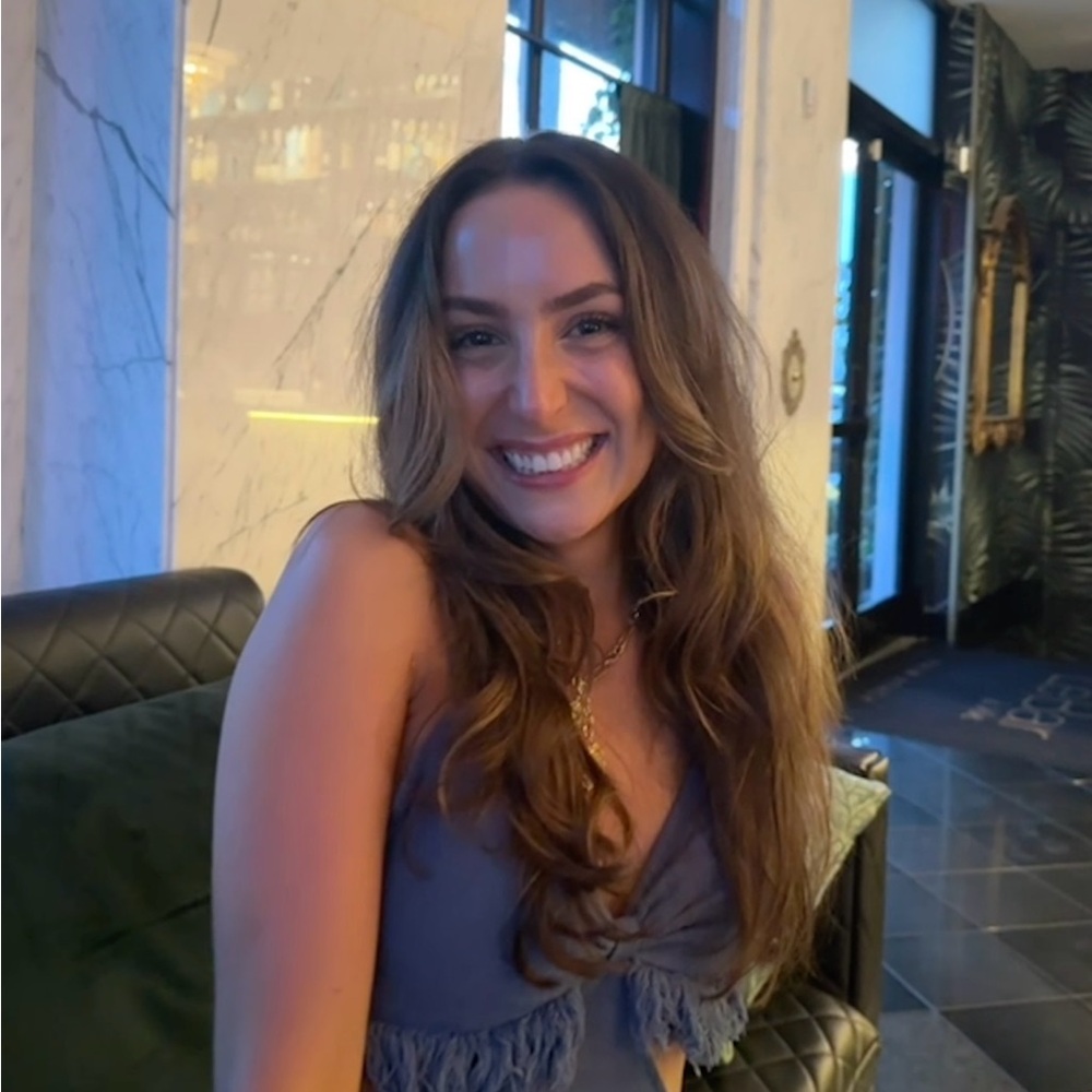 Meet your Posher, Carly